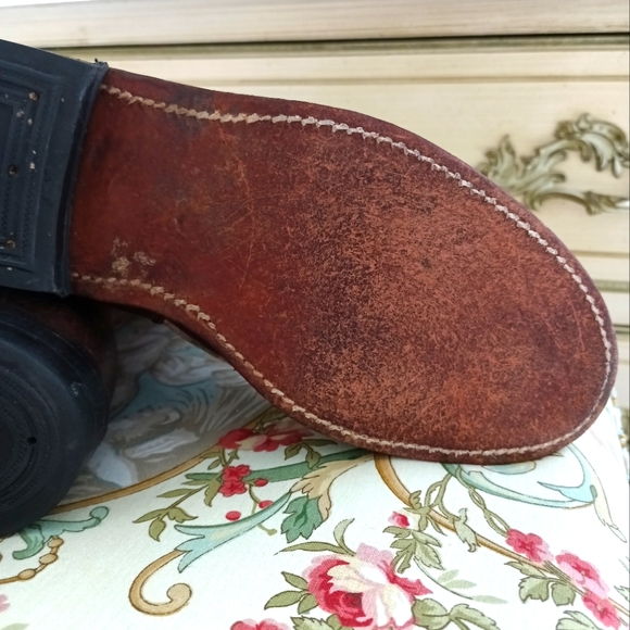 BOHO,  VINTAGE "BOULET" LEATHER CANADIAN BOOTS!! - Picture 13 of 17